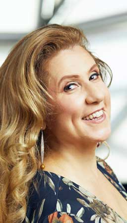 Anna Agathonos - Mezzosopran